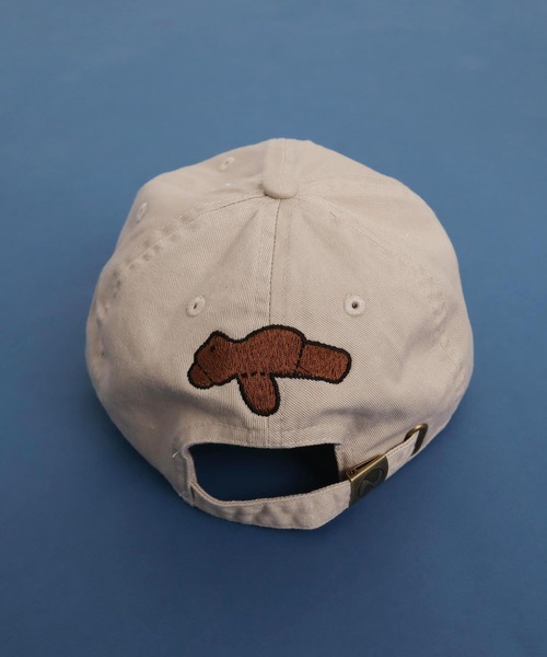 I am I in fact...（アイアムアイインファクト）の「Bear pattern　キャップ（キャップ・レディース・ベージュ/ブラウン・FREE）」の3枚目の写真