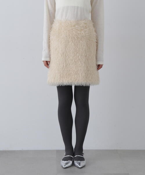N.（N. Natural Beauty Basic）（エヌエヌナチュラルビューティーベーシック）の「◆モケモケフェザーミニスカート（スカート・メンズ・クリーム/ブラック・MEDIUM）」の4枚目の写真
