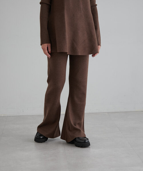 【セール】ニットセミフレアーパンツ（その他パンツ）｜earthy（アーシー）