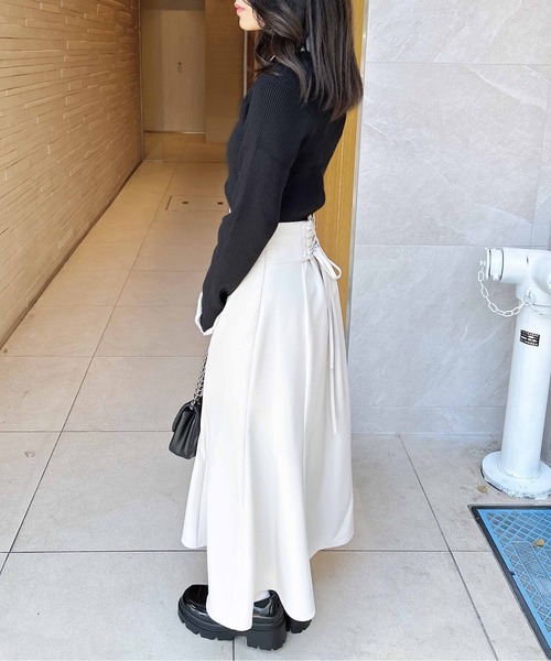 INGNI(イング)の「【WEB限定】配色襟フェザーニット(ニット/セーター・レディース・ホワイト×ブラック/ブラック×ホワイト/グレー系8・M)」の13枚目の写真