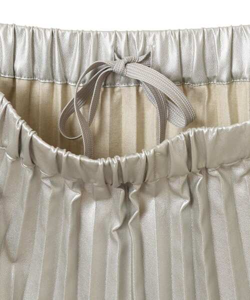 AMERICAN HOLIC（アメリカンホリック）の「フェイクレザープリーツスカート（スカート・レディース・シルバー/ブラック・M/L）」の4枚目の写真