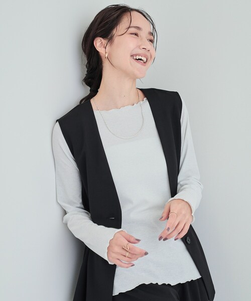 Cutie Blonde(キューティーブロンド)の「◆【高レビュー】1枚でもインナーでも きらきらメロウテレコトップス(Tシャツ/カットソー・レディース・ベージュ/ホワイト系/ブラック・01/02/03/04)」の2枚目の写真