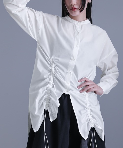 kOhAKU（コハク）の「『ドロストデザインシャツ』（シャツ/ブラウス・レディース・オフホワイト/ブラック・2/1）」の19枚目の写真