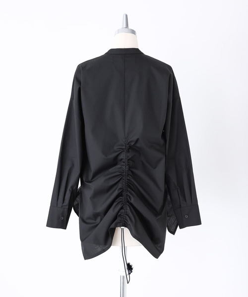 kOhAKU（コハク）の「『ドロストデザインシャツ』（シャツ/ブラウス・レディース・オフホワイト/ブラック・2/1）」の15枚目の写真