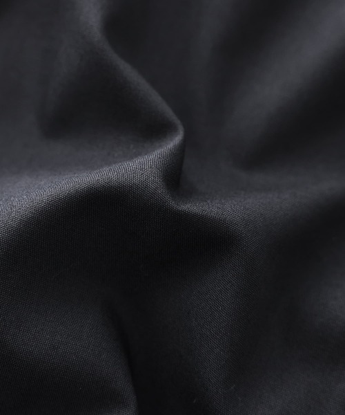 kOhAKU（コハク）の「『ドロストデザインシャツ』（シャツ/ブラウス・レディース・オフホワイト/ブラック・2/1）」の9枚目の写真