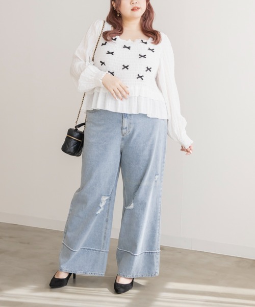 CLETTE（クレット）の「シャーリングリボンブラウス（シャツ/ブラウス・レディース・ブラック/オフホワイト/モカ・LL/3L/4L）」の6枚目の写真