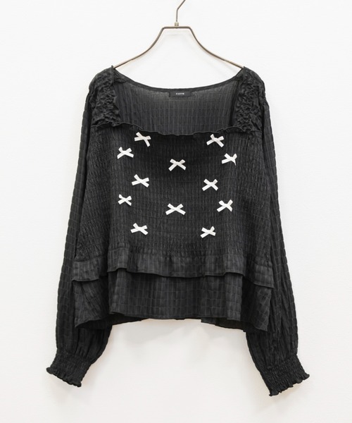 CLETTE（クレット）の「シャーリングリボンブラウス（シャツ/ブラウス・レディース・ブラック/オフホワイト/モカ・LL/3L/4L）」の14枚目の写真