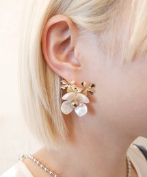 パールフラワーピアス