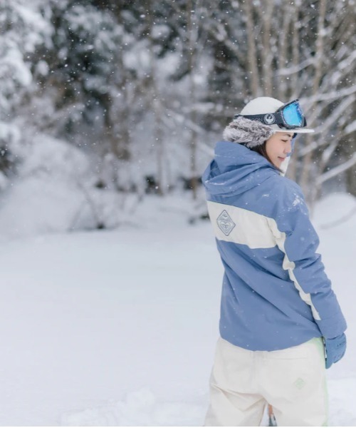 ROXY（ロキシー）の「ROXY SNOWY HAT/ロキシー防水コーティングロゴフライトキャップ（キャップ・レディース・ブラック/ホワイト・FREE）」の13枚目の写真