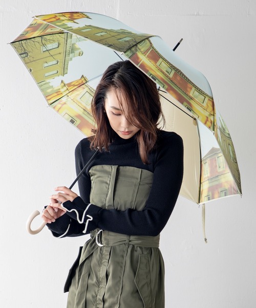 MILLION CARATS（ミリオンカラッツ）の「【because】 フォトグラファー花盛友里　“Party in the rain”　クリアプリント長傘（長傘・レディース・ブルー/ピンク/サックスブルー・FREE）」の4枚目の写真