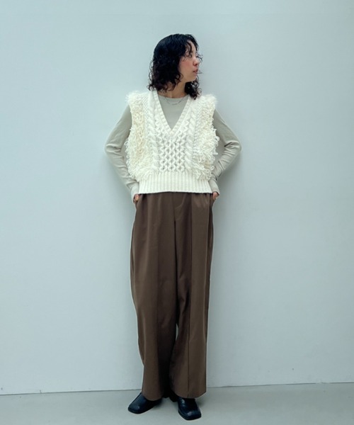 y/m(イム)の「フロントピンタックイージーパンツ(スラックス・レディース・ブラウン/ブラック・FREE)」の7枚目の写真