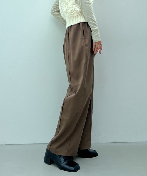y/m(イム)の「フロントピンタックイージーパンツ(スラックス・レディース・ブラウン/ブラック・FREE)」の5枚目の写真