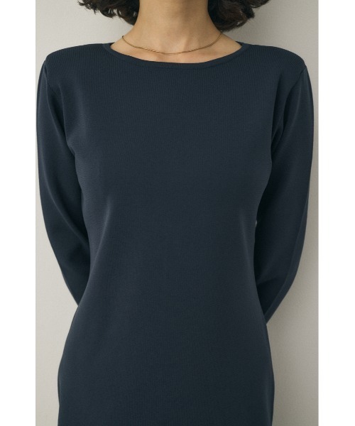 M_(エムアンダーバー)の「リサイクルポリエステル使用 経年劣化の少ないニット 背中開きデザインのドレス(ワンピース・レディース・アイボリー/ブラック/ネイビー・1/2)」の20枚目の写真