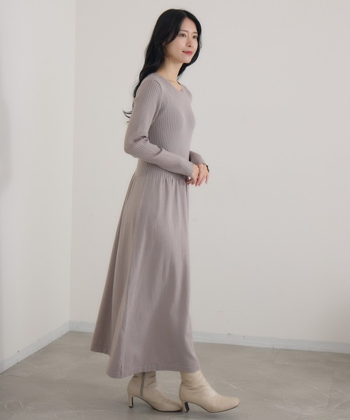 KATHARINE ROSS（キャサリンロス）の「【Pillini/ピリーニ】細ケーブルトップス×ニットワンピース（ワンピース・レディース・ブラック/グレイッシュベージュ/ブルー・MEDIUM）」の17枚目の写真