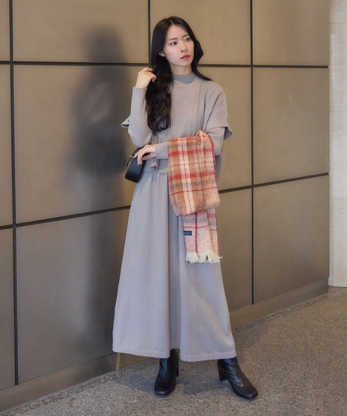 KATHARINE ROSS（キャサリンロス）の「【Pillini/ピリーニ】細ケーブルトップス×ニットワンピース（ワンピース・レディース・ブラック/グレイッシュベージュ/ブルー・MEDIUM）」の8枚目の写真