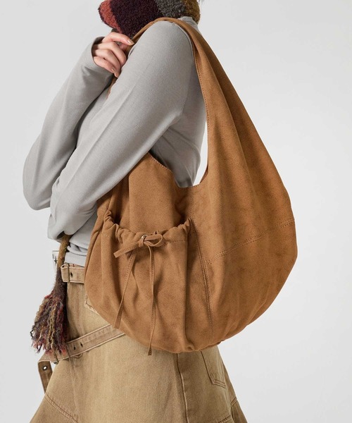 Tina:Jojun ブラウン ハンドバッグ ハートスタッズ バッグ TINA：JOJUN（ハンドバッグ）｜TINA