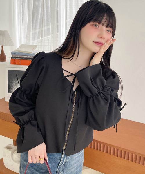 Ada.(エイダ)の「ハートネック キャンディースリーブ リボンデザイン ジップ ブラウス ジャケット(シャツ/ブラウス・レディース・ブラック/グレー/ブラウン・FREE)」の8枚目の写真