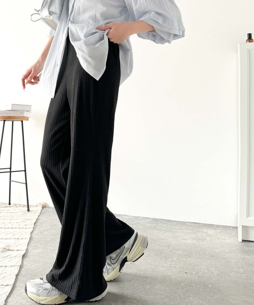 classicalelf(クラシカルエルフ)の「美脚魅せ。ウエストゴム起毛リラックスリブフレアパンツ(その他パンツ・レディース・ブラック/モカ/グレイッシュベージュ・X-LARGE/SMALL/MEDIUM/LARGE)」の12枚目の写真