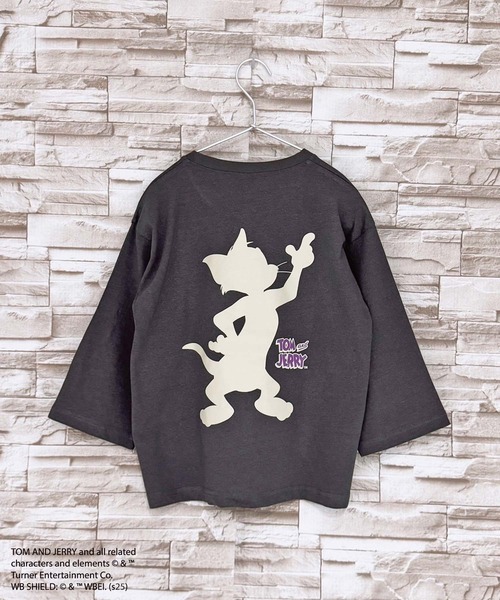 Tom＆Jerry（トムアンドジェリー）の「キッズ トムジェリ BIGロンT TOM&JERRY（Tシャツ/カットソー・キッズ・グレー系その他/ブラック/ベージュ系その他/ホワイト系その他/ダークブルー/ネイビー/オレンジ/オートミール/グレー系その他3/グレー系その他2/ブルー系その他/ブラック系その他/ダークグリーン/杢グレー/オフホワイト/チャコールグレー・130cm/120cm/150cm/140cm/110cm/160cm）」の8枚目の写真