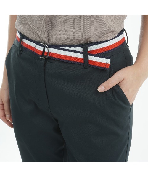 TOMMY HILFIGER GOLF（トミー ヒルフィガー ゴルフ）の「ﾍﾞﾙﾃｯﾄﾞﾂｲﾙ 3/4ﾊﾟﾝﾂ（その他パンツ・レディース・サンドベージュ/ネイビー/ホワイト/ブラック・L/M/LL/S）」の11枚目の写真