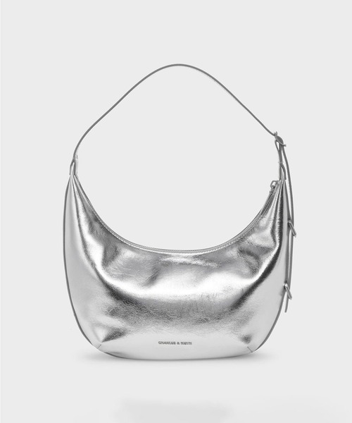 CHARLES & KEITH(チャールズ & キース)の「Bryna ブライナ カーブホーボーバッグ(ショルダーバッグ・レディース・シルバー/スミクロ/クリーム/ワインレッド・M)」の4枚目の写真