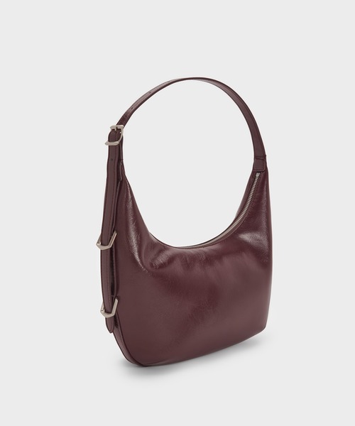 CHARLES & KEITH(チャールズ & キース)の「Bryna ブライナ カーブホーボーバッグ(ショルダーバッグ・レディース・シルバー/スミクロ/クリーム/ワインレッド・M)」の22枚目の写真