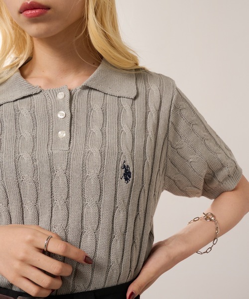U.S. POLO ASSN.(ユーエスポロアッスン)の「【U.S. POLO ASSN.】限定商品 ロイヤルケーブル ドライタッチ ニットポロシャツ(ポロシャツ・レディース・アイボリー/イエロー/レッド/グレー/ネイビー/ブラック・FREE)」の3枚目の写真