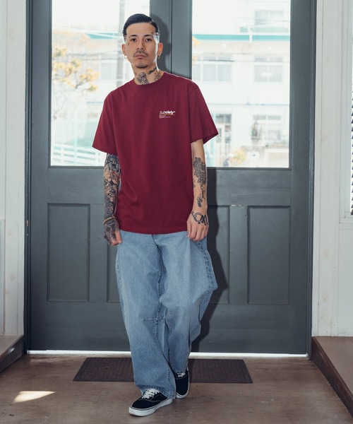 Subciety(サブサエティ)の「Trust tee(Tシャツ/カットソー・メンズ・スミクロ/ホワイト/バーガンディー/ブラック・SMALL/MEDIUM/LARGE/X-LARGE/XX-LARGE)」の7枚目の写真