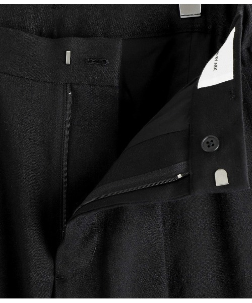 PORT BY ARK（ポートバイアーク）の「PORT BY ARK / ポートバイアーク：Baggy Trousers：PO17-P001[COR]（スラックス・メンズ・サンドベージュ/ブラック・2/1）」の10枚目の写真