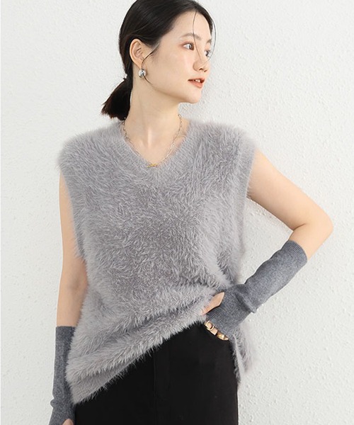 LUMIRA(アパレル)(ルミラ)の「ふわふわシャギー ニット(ニット/セーター・レディース・ベージュ/アイボリー/グレー/ブラック・FREE)」の3枚目の写真