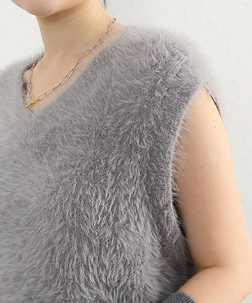 LUMIRA(アパレル)(ルミラ)の「ふわふわシャギー ニット(ニット/セーター・レディース・ベージュ/アイボリー/グレー/ブラック・FREE)」の7枚目の写真