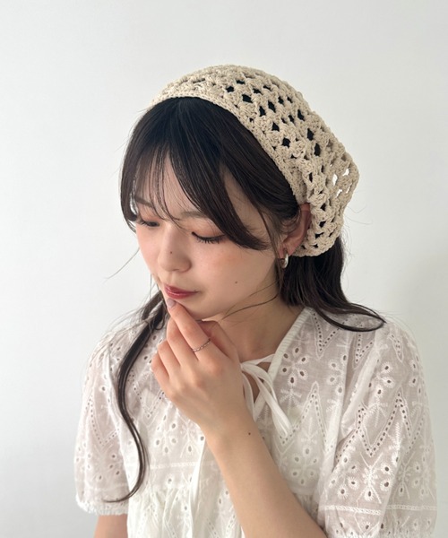 CLEA(クレア)の「マルチウェイクロシェスカーフ(バンダナ/スカーフ・レディース・アイボリー/ブラック・FREE)」の4枚目の写真