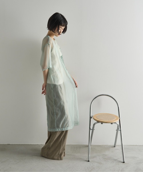 THE YOn（ザヨン）の「フラワーコード刺繍シアーワンピース（ワンピース・レディース・ミント/キャメル/アイボリー・FREE）」の17枚目の写真