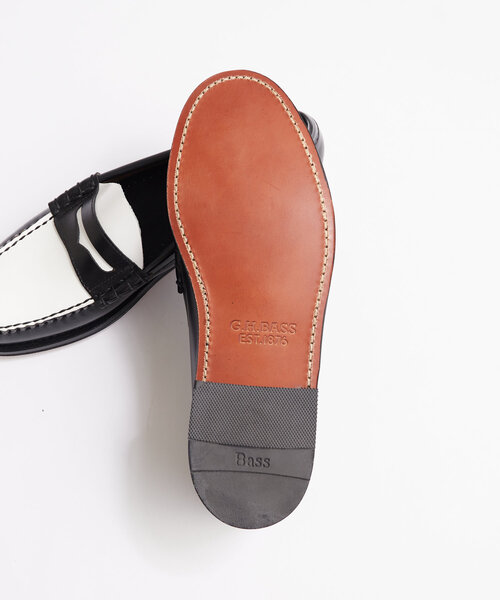 WHO'S WHO gallery（フーズフーギャラリー）の「【G.H.BASS】ローファー（ローファー・メンズ・ブラック・8.5/9.5）」の4枚目の写真