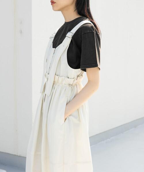 KBF(ケイビーエフ)の「ミリタリージャンパースカート(ワンピース・レディース・チャコールグレー/カーキ/アイボリー・ONE)」の4枚目の写真