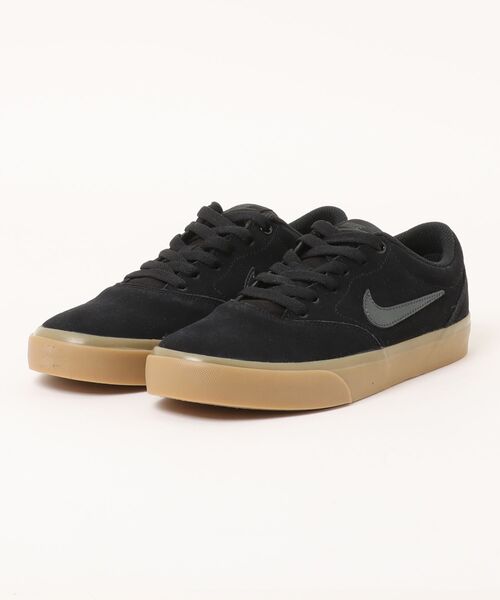 NIKE(ナイキ)の「《NIKE》CHARGE SUEDE(スニーカー・メンズ・ブラック系/ブラック×ホワイト/ブラック×ブラック/ベージュ系その他・26.0cm/26.5cm/27.0cm/27.5cm/28.0cm/25.5cm)」の1枚目の写真