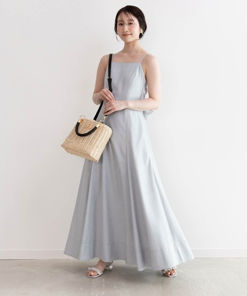 RANDA(ランダ)の「カップインバックリボンキャミワンピース(ワンピース・レディース・ブルー/グレー/ブラウン・1/0)」の2枚目の写真