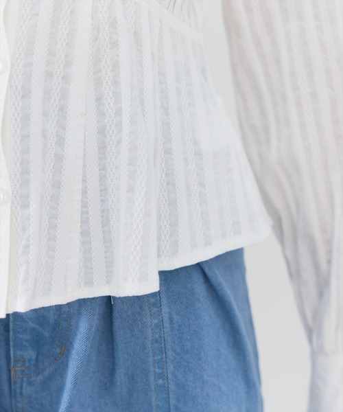 REDYAZEL（レディアゼル）の「フレアペプラムシャツ（シャツ/ブラウス・レディース・オフホワイト/サックスブルー/ブラック・FREE）」の17枚目の写真