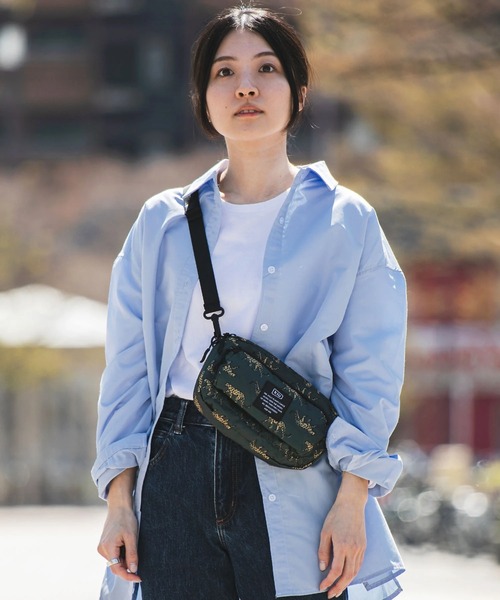 KiU（キウ）の「KiU/キウ 　300D FRONT POCKET MINI SHOULDER BAG（ショルダーバッグ・レディース・その他2/その他5/ダークグリーン/ブラック/その他4/その他8・FREE）」の20枚目の写真