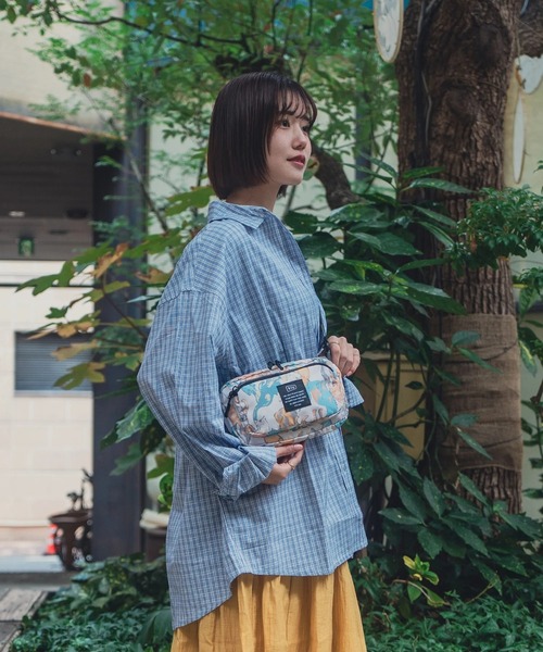 KiU（キウ）の「KiU/キウ 　300D FRONT POCKET MINI SHOULDER BAG（ショルダーバッグ・レディース・その他2/その他5/ダークグリーン/ブラック/その他4/その他8・FREE）」の17枚目の写真