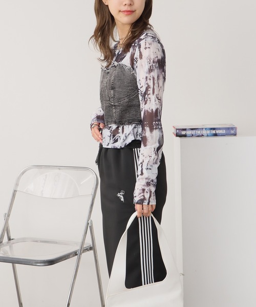 ROOPTOKYO(ループトウキョウ)の「コルセットビスチェ付きシアートップス 秋物 秋服 2026年秋冬(Tシャツ/カットソー・レディース・ホワイト/グレー系1/ブラウン/ネイビー系1/ホワイト×ブラック/ライトブルー/ネイビー系2・FREE)」の15枚目の写真
