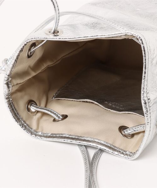 marco masi（マルコマージ）の「【MARCO MASI/マルコ・マージ】巾着　ショルダーバッグ　バケツバッグ（ショルダーバッグ・レディース・シルバー/ブラック・FREE）」の6枚目の写真