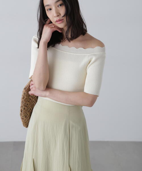 FREE'S MART(フリーズマート)の「◆2WAYオフショルスカラップニット(ニット/セーター・レディース・レッド/ブラック/ホワイト/ブルー・FREE)」の2枚目の写真