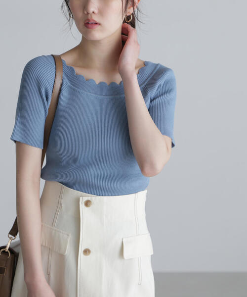 FREE'S MART(フリーズマート)の「◆2WAYオフショルスカラップニット(ニット/セーター・レディース・レッド/ブラック/ホワイト/ブルー・FREE)」の1枚目の写真