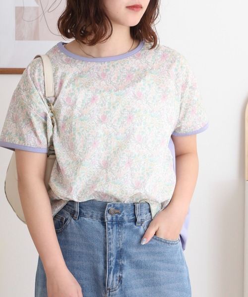 BRODIAEA(ブローディア)の「BRODIAEA リバティプリント半袖Tシャツ ボタニカル柄×無地切り替えカットソー【日本製】(Tシャツ/カットソー・レディース・ラベンダー/イエロー/サックスブルー・40)」の3枚目の写真