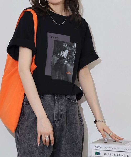 hunch（ハンチ）の「hunch コンパクトスムース　フォトTシャツ（Tシャツ/カットソー・レディース・オフホワイト/ブラック・FREE）」の2枚目の写真