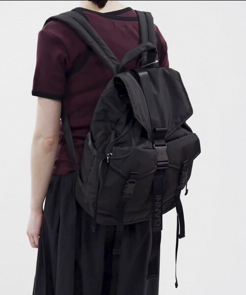 GANNI（ガニー）の「GANNI/ガニー Recycled Tech Backpack / A4755 / A4757 / ロゴ バックパック / A4（バックパック/リュック・レディース・レオパード/ブラック・ONE SIZE）」の11枚目の写真