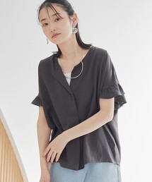 【接触冷感】袖フリルスキッパーブラウス