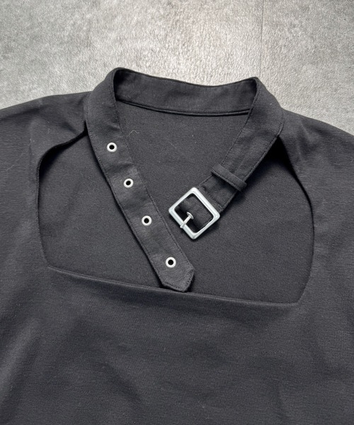 LVEU.(ラブユ.)の「【LVEU.】ベルトチョーカーニットトップス / トップス ベルト ハイネック オープンネック カットソー クロップド ショート ブラック(Tシャツ/カットソー・レディース・ブラック・FREE)」の10枚目の写真