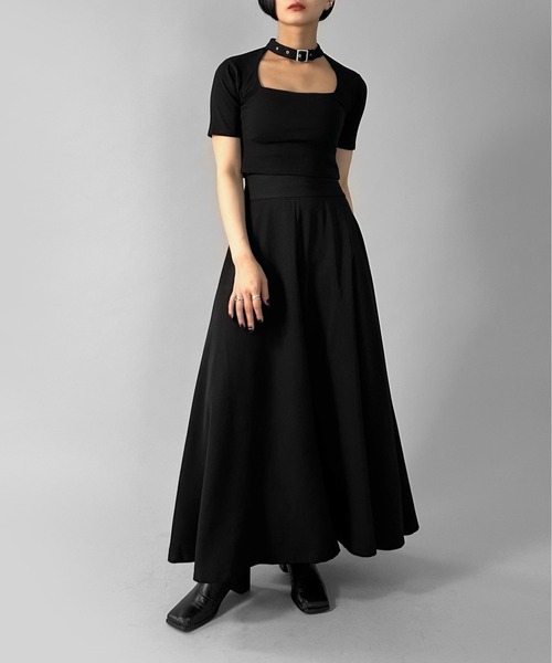 LVEU.(ラブユ.)の「【LVEU.】ベルトチョーカーニットトップス / トップス ベルト ハイネック オープンネック カットソー クロップド ショート ブラック(Tシャツ/カットソー・レディース・ブラック・FREE)」の19枚目の写真